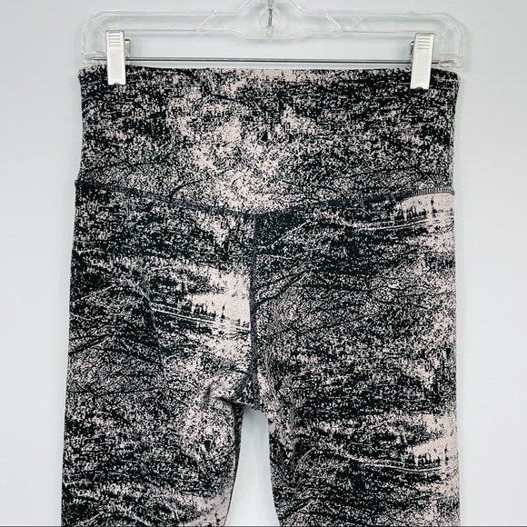Athleta Women's Printed Elation Glades 7/8 Legging High Waisted Black Taupe M - Picture 8 of 16
